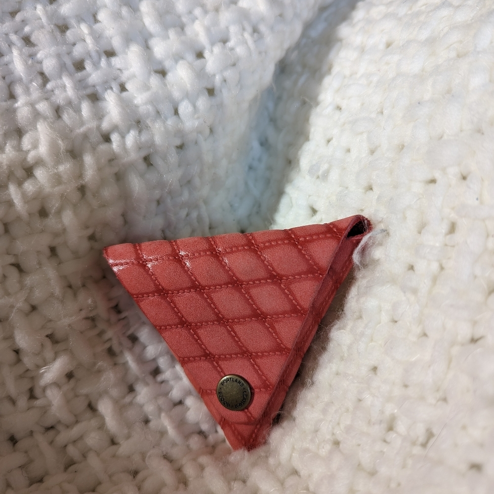 Portland Leather triangle 🦄 pink